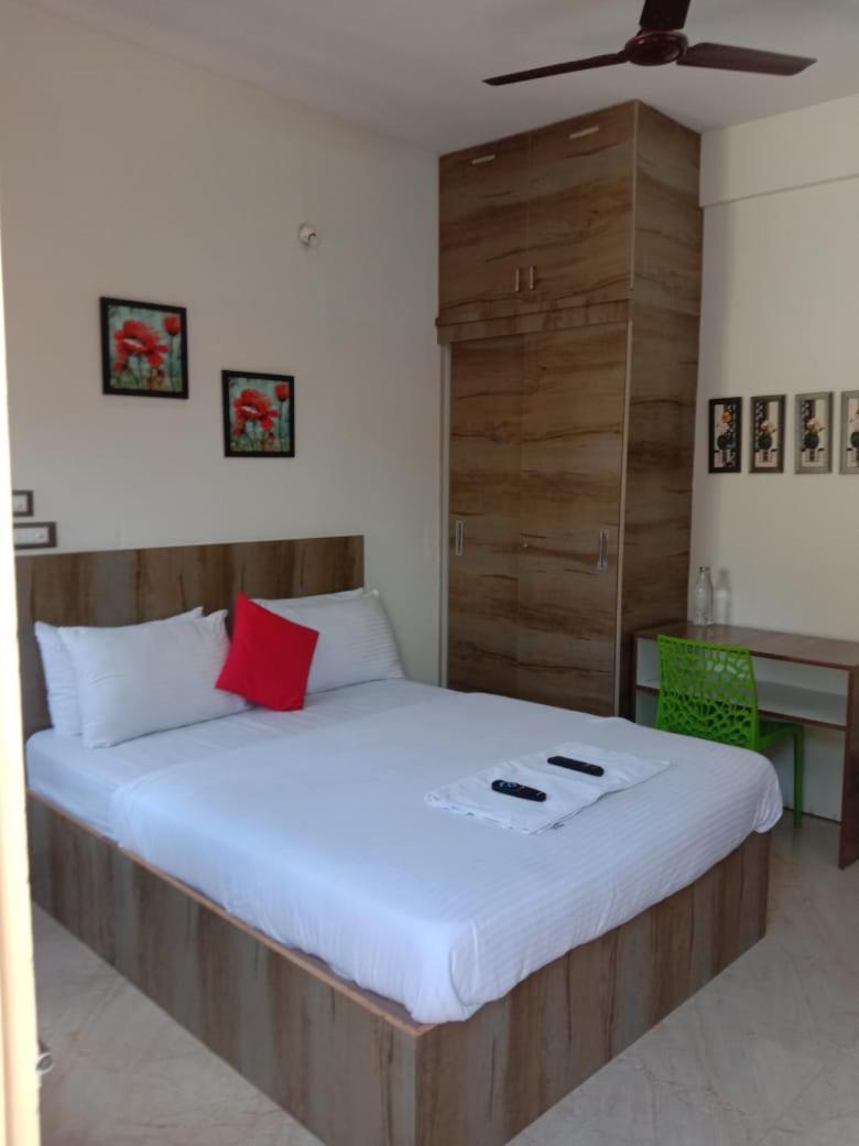 Sk Residency Bed & Breakfast บังกาลอร์ ภายนอก รูปภาพ